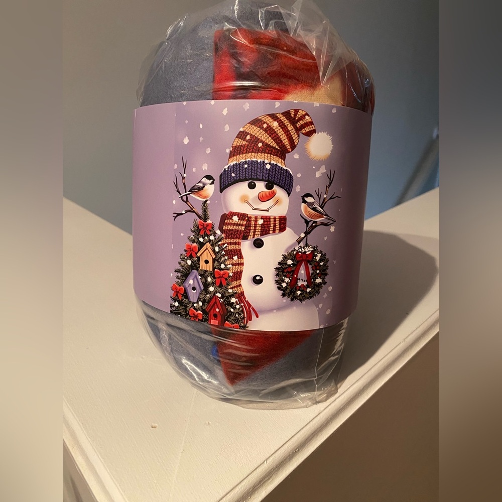 Snowman Fleece Blanket Throw Festive Christmas Winter Holiday Oversized NWT